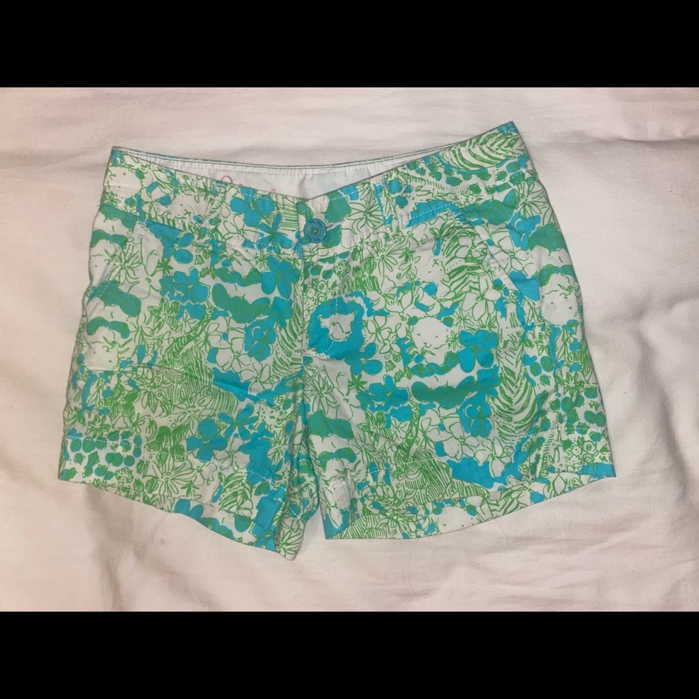 Lilly Pulitzer Callahan Shorts in “It’s a Zoo” - Picture 2 of 5